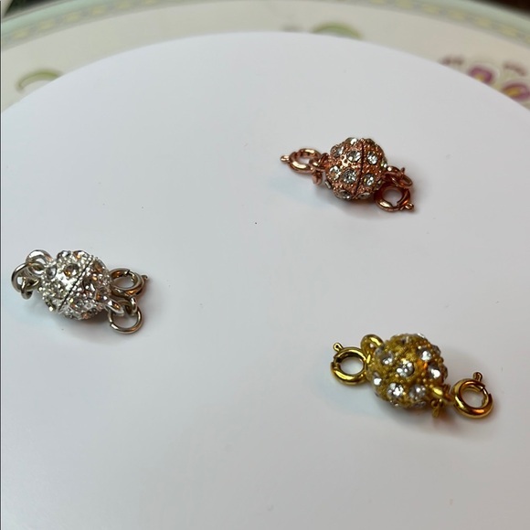 Elegant Gold, Silver, and Rose Magnetic jewelry Clasps - Picture 1 of 5